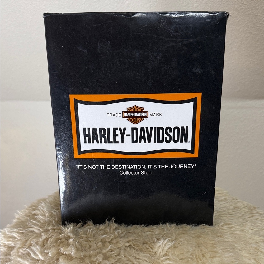 HARLEY DAVIDSON Collectable stein.with metal lid. Rare edition from 2000